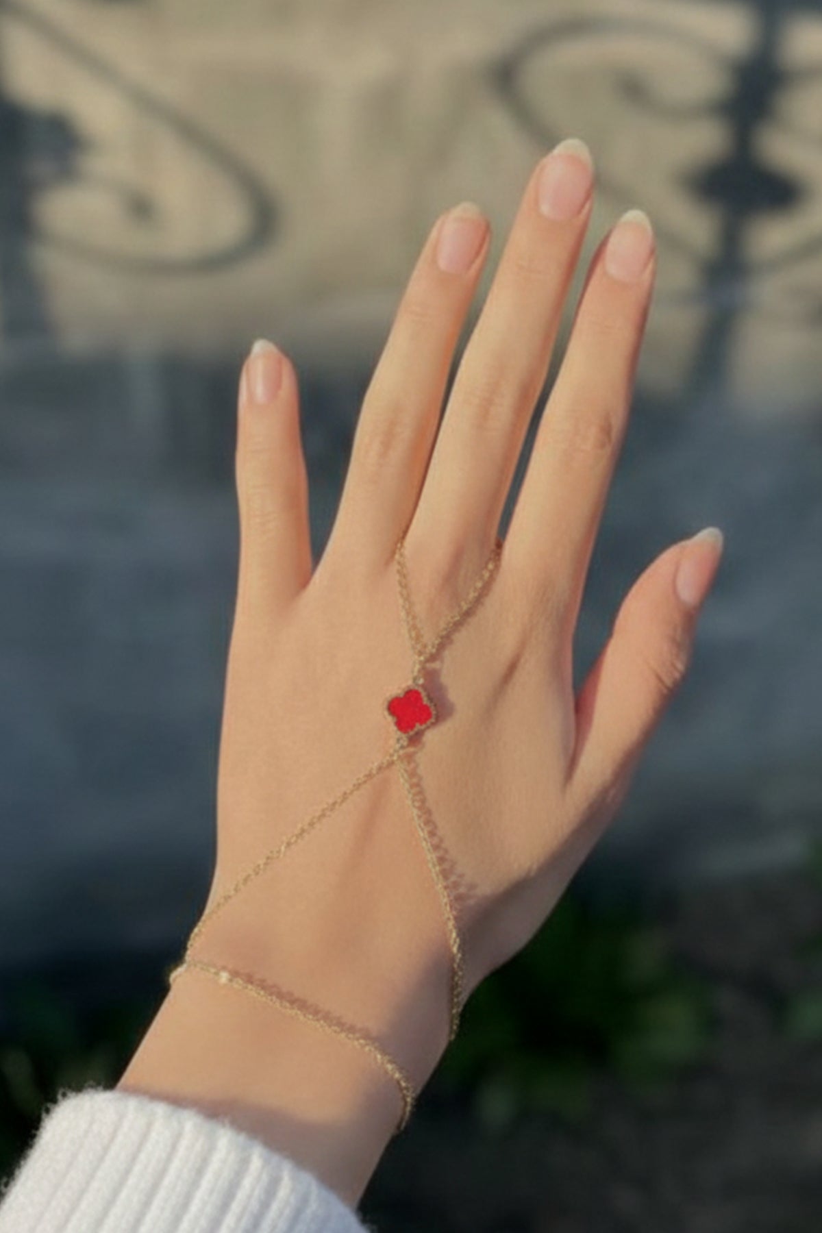 Kadın Yonca Şahmeran