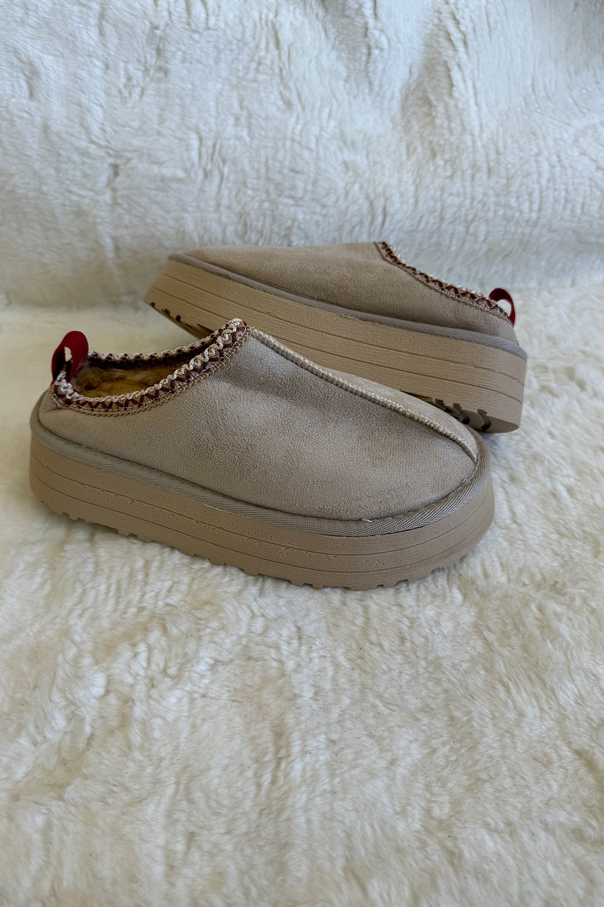 Kadın Bej Şeritli Terlik