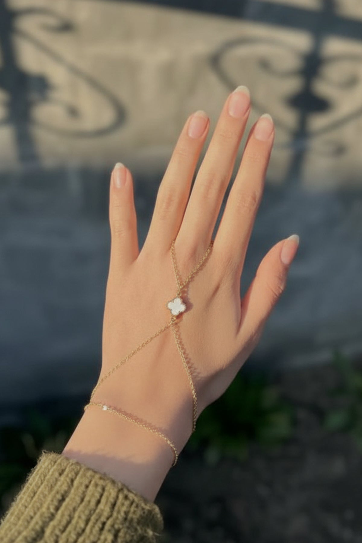 Kadın Yonca Şahmeran