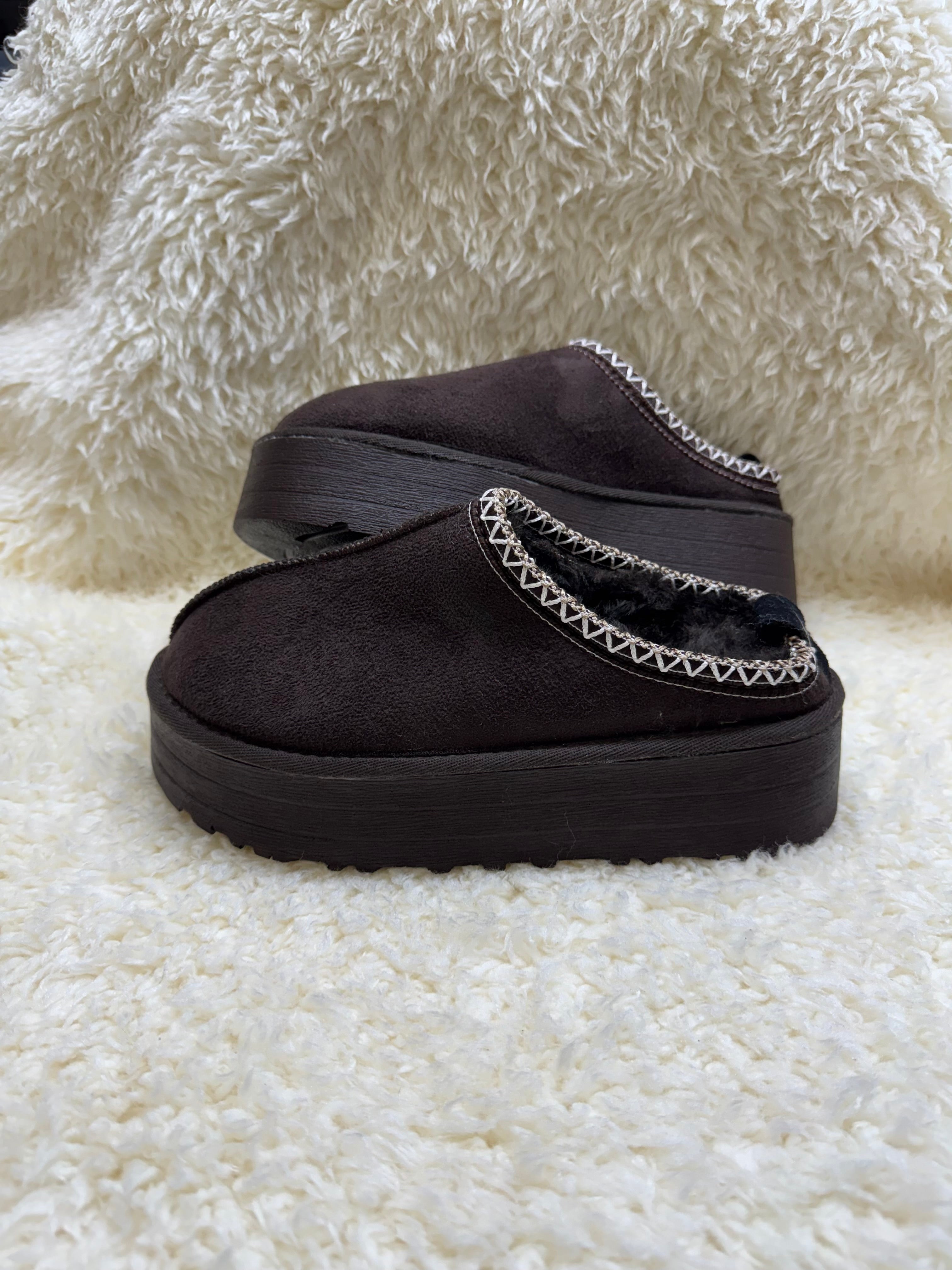 Kadın Acı Kahve Şeritli Terlik