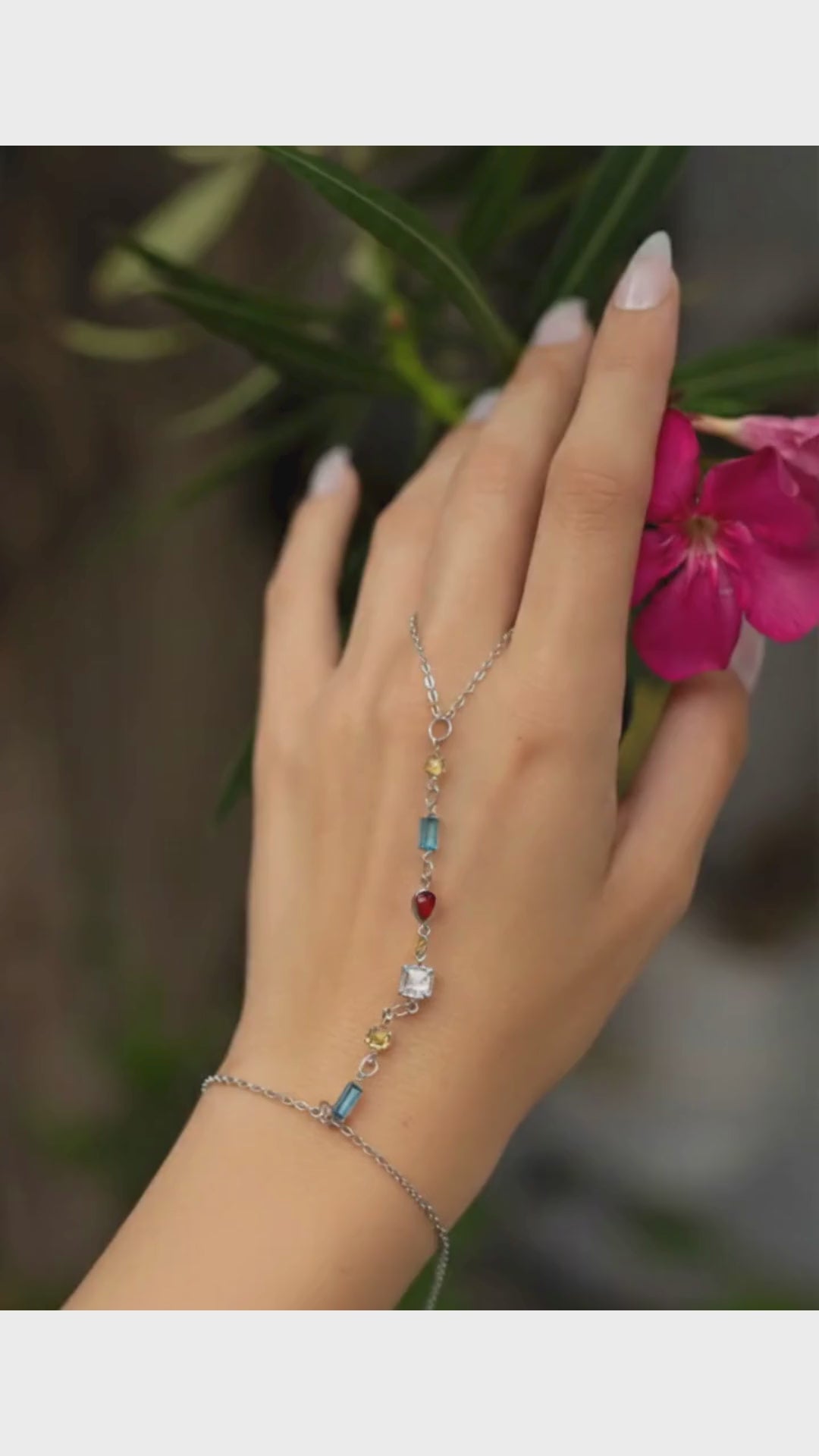 Kadın Taşlı Şahmeran